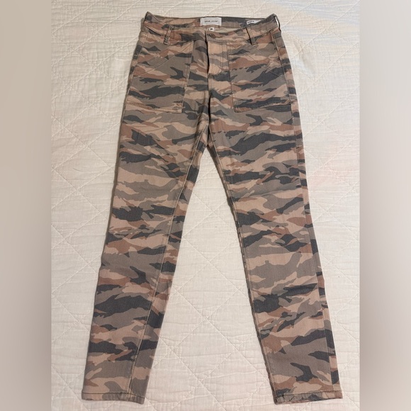 Dear John Gisele Jean - Picture 2 of 6